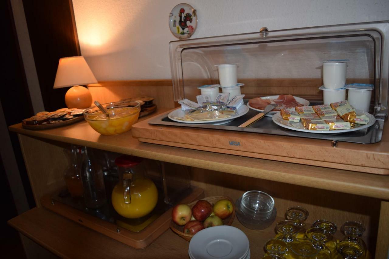 Hotel Le Soli Saint-Julien-en-Genevois Eksteriør bilde